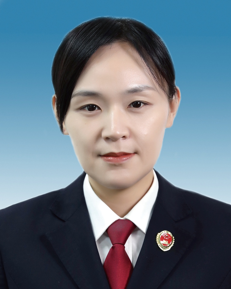 楊陽_副本.jpg